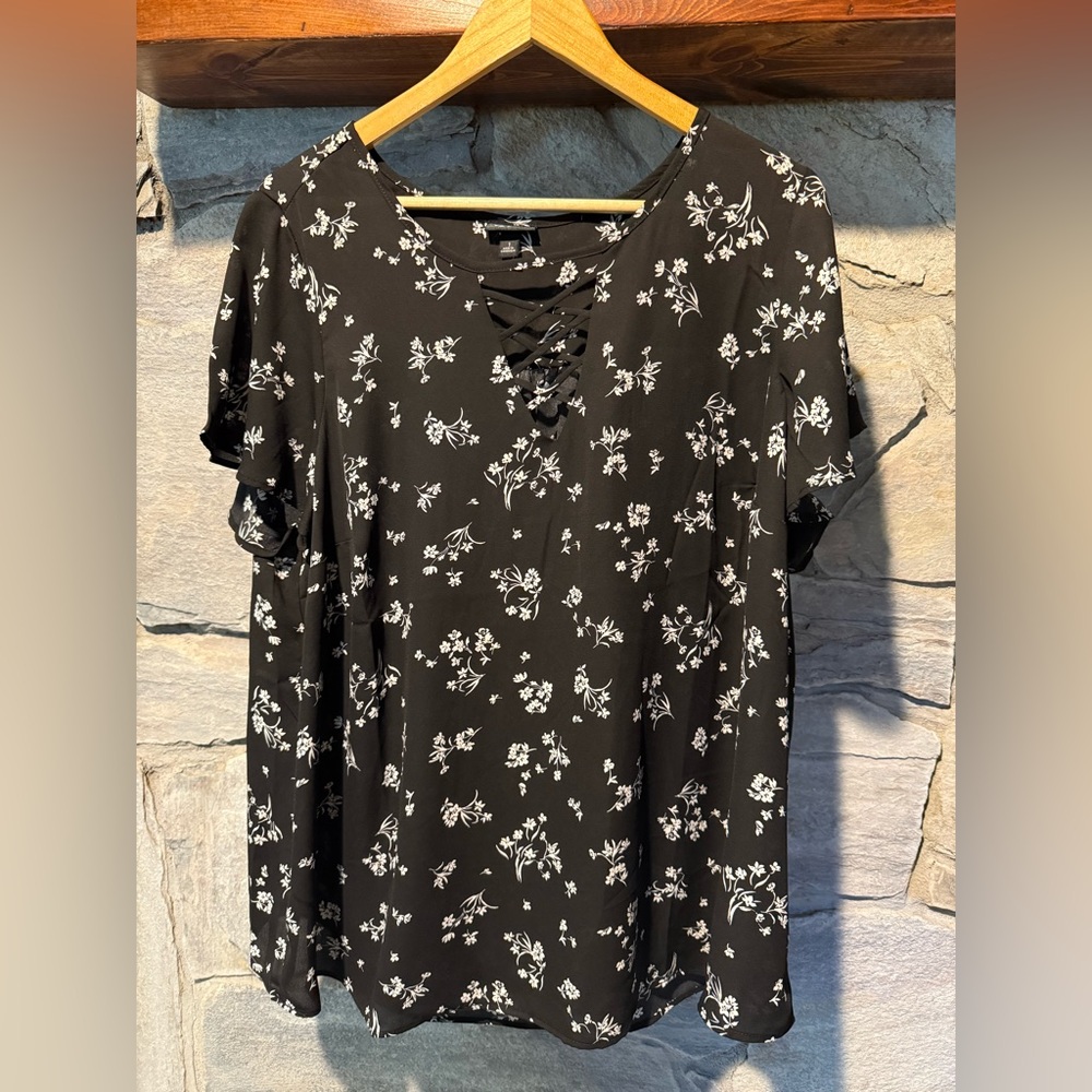 Torrid Floral Black Top